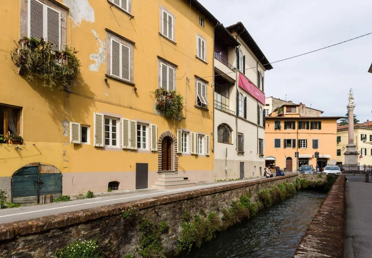 Casa Janca, Find Sanctuary At Extraordinary Rates! Luxury Smart Apartment In Central Lucca 0*,  Italien